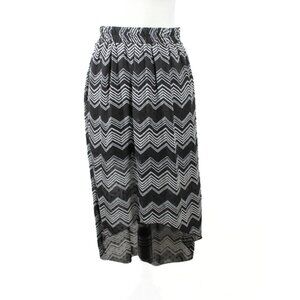 No Boundaries Chevron High-Low Skirt – Juniors M, NWOT